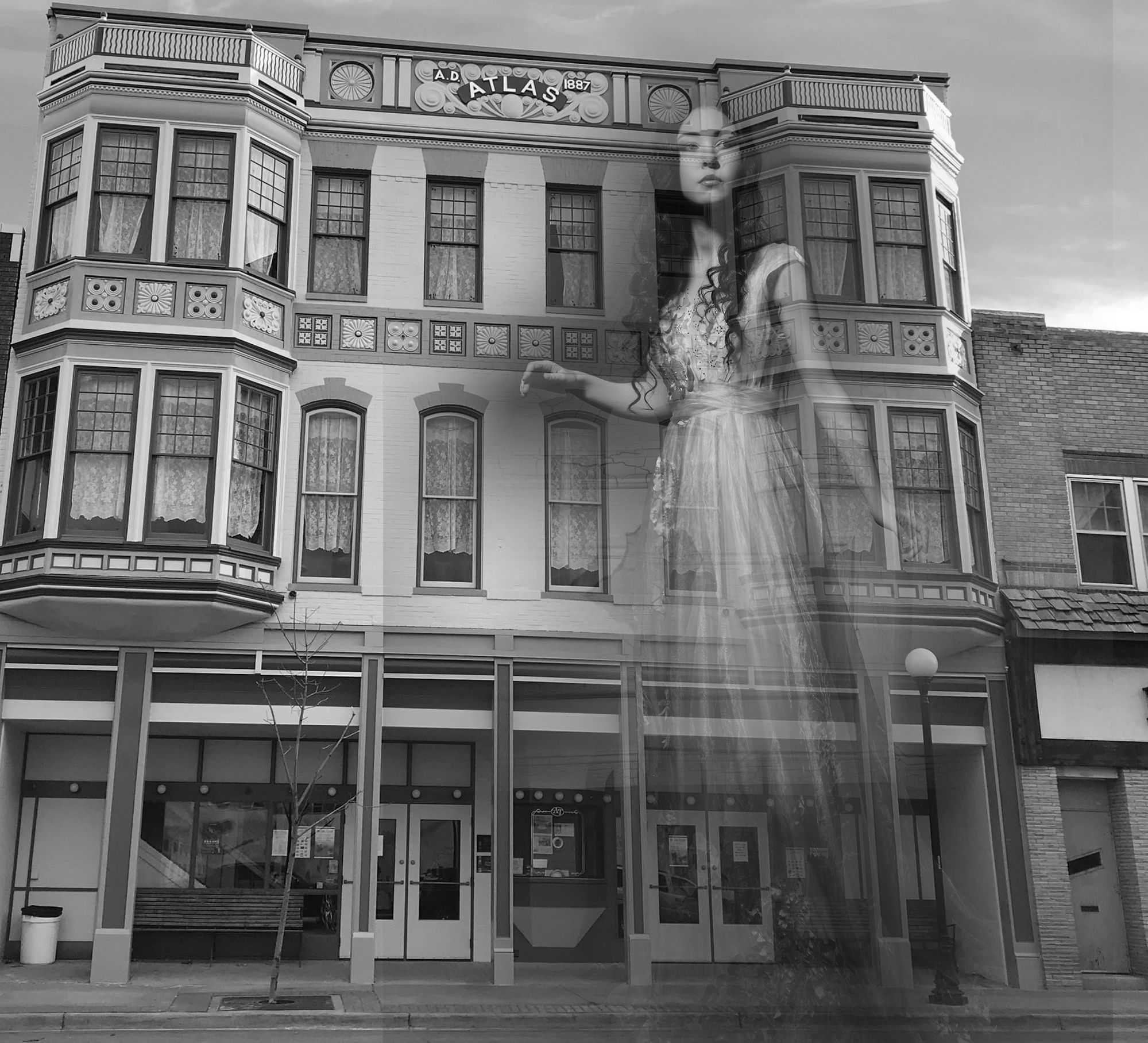 Take A Ghost Tour Of The Haunted Atlas Theater